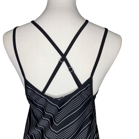 Athleta Blousy Chevron Tankini Top Size 32 B/C Black White Strappy Built In Bra - Picture 7 of 10